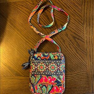 Vera Bradley Red and Pink Crossbody Bag Quilted Fabric Venetian paisley